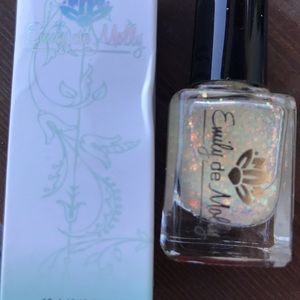Emily de Molly indie Polish